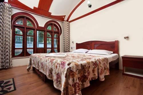 Hôtel Aqua Jumbo Houseboats à Kumarakom Extérieur photo